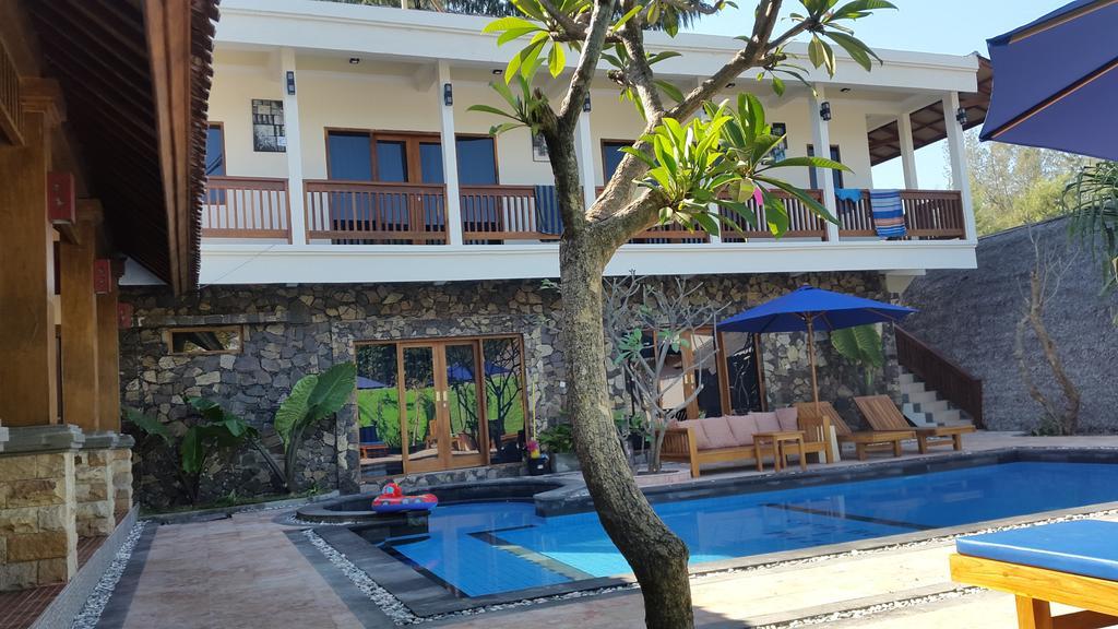 Coral Beach Pizza Cottages Gili Trawangan Eksteriør billede