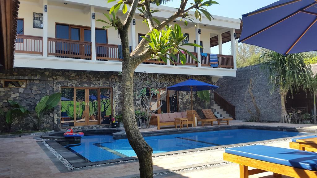 Coral Beach Pizza Cottages Gili Trawangan Eksteriør billede