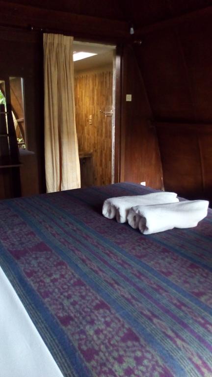Coral Beach Pizza Cottages Gili Trawangan Eksteriør billede