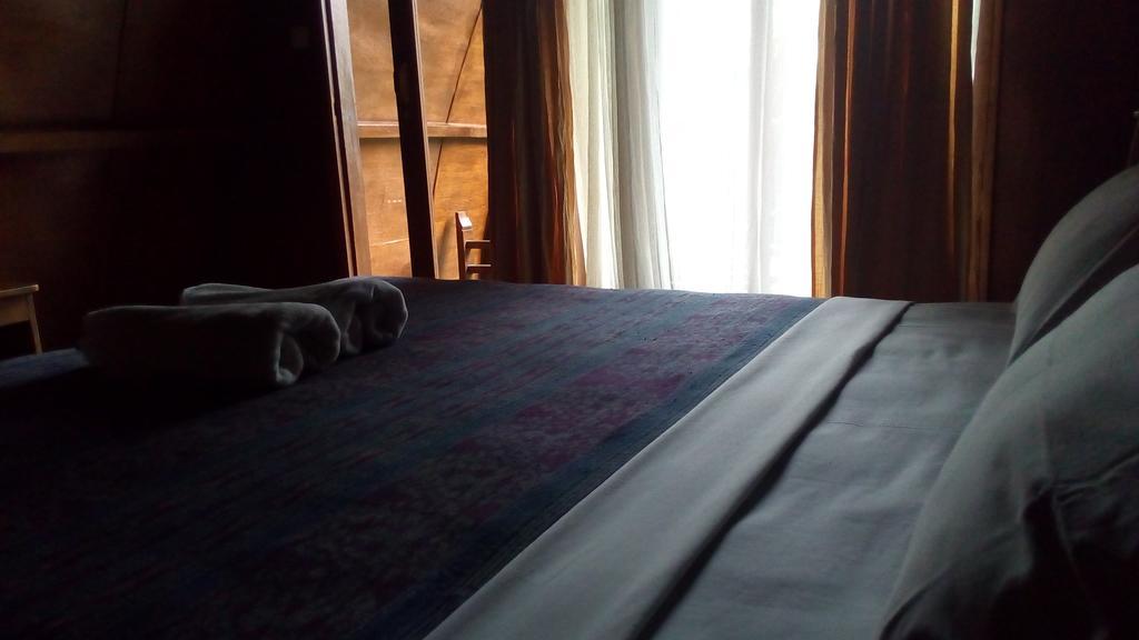 Coral Beach Pizza Cottages Gili Trawangan Eksteriør billede