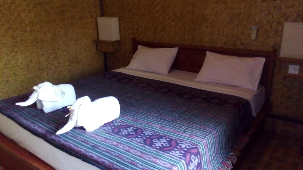 Coral Beach Pizza Cottages Gili Trawangan Eksteriør billede
