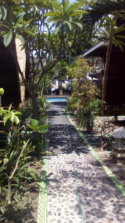 Coral Beach Pizza Cottages Gili Trawangan Eksteriør billede