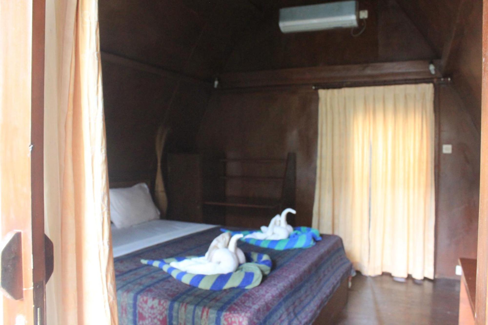 Coral Beach Pizza Cottages Gili Trawangan Eksteriør billede