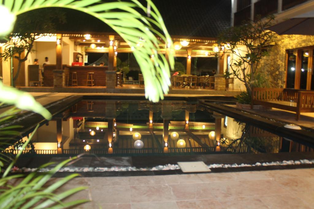 Coral Beach Pizza Cottages Gili Trawangan Eksteriør billede